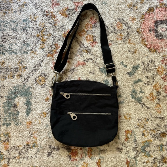 Black Baggallini crossbody - Picture 7 of 7